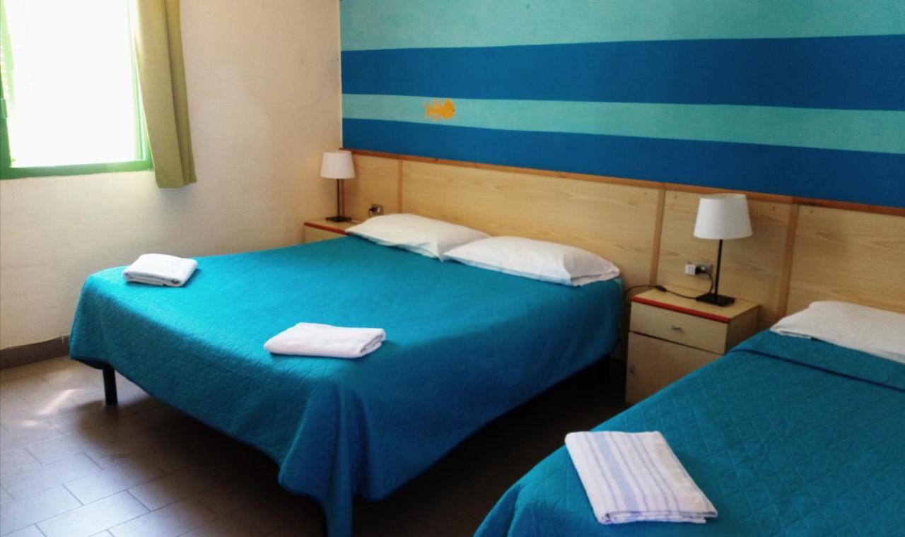 Hotel Lupo Di Mare Marina di Castagneto Carducci Bagian luar foto